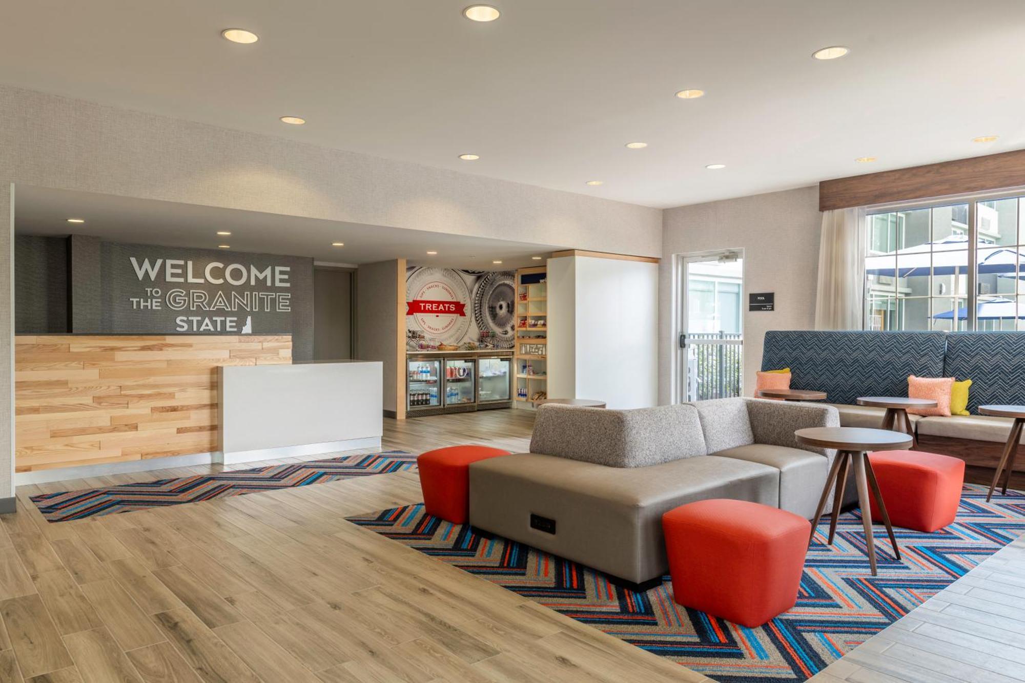 Hampton Inn Manchester Downtown Екстериор снимка